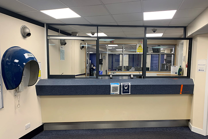 Banbury-Police---Screen-Onto-Existing-Counter