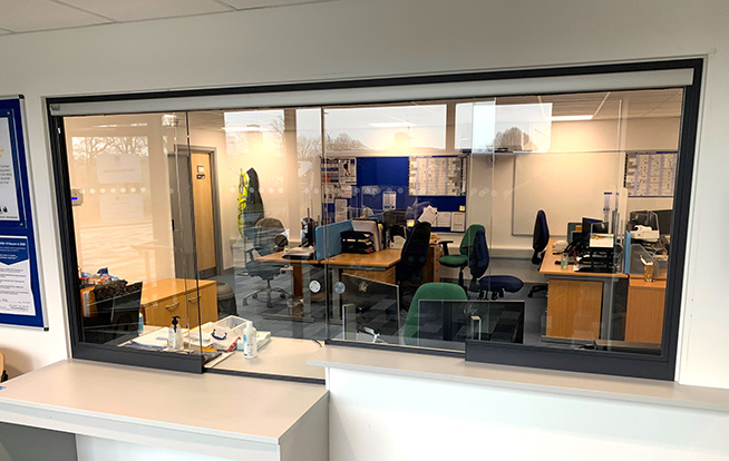 Coombe-School---Sliding-Reception-Screen